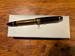 Pens and Pencils: : Pilot: Custom 823