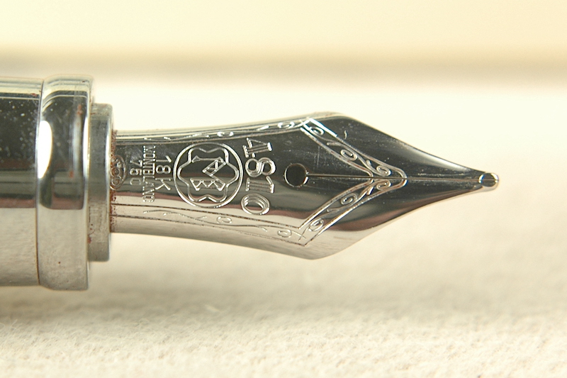 Pre-Owned Pens: 5758: Mont Blanc: Boheme Paso Doble Rouge