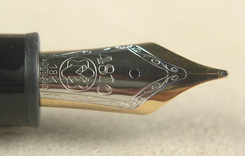 Pre-Owned Pens: 5836: Mont Blanc: Stainless Steel LeGrand 146