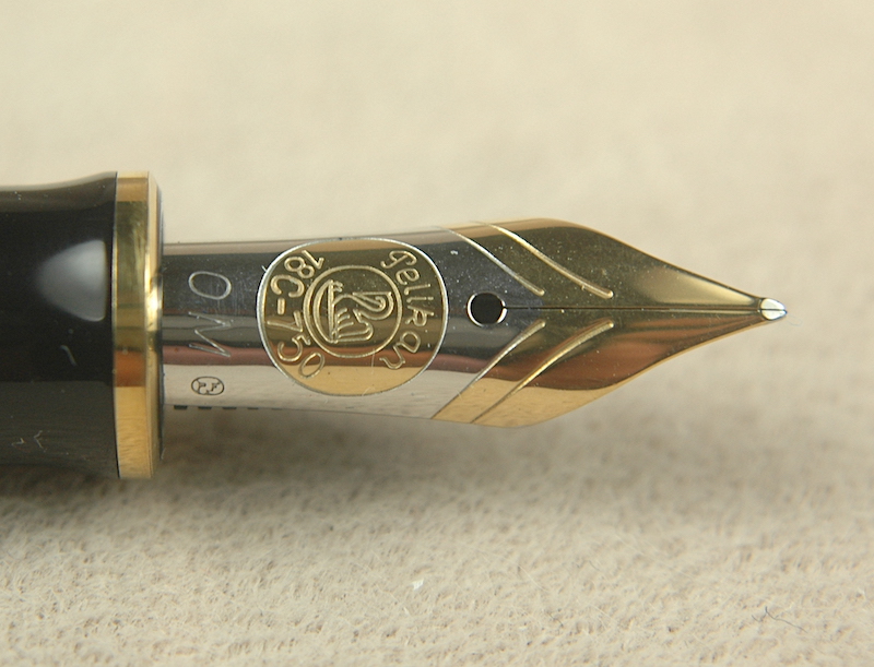 Pre-Owned Pens: 6057: Pelikan: Souveran M400