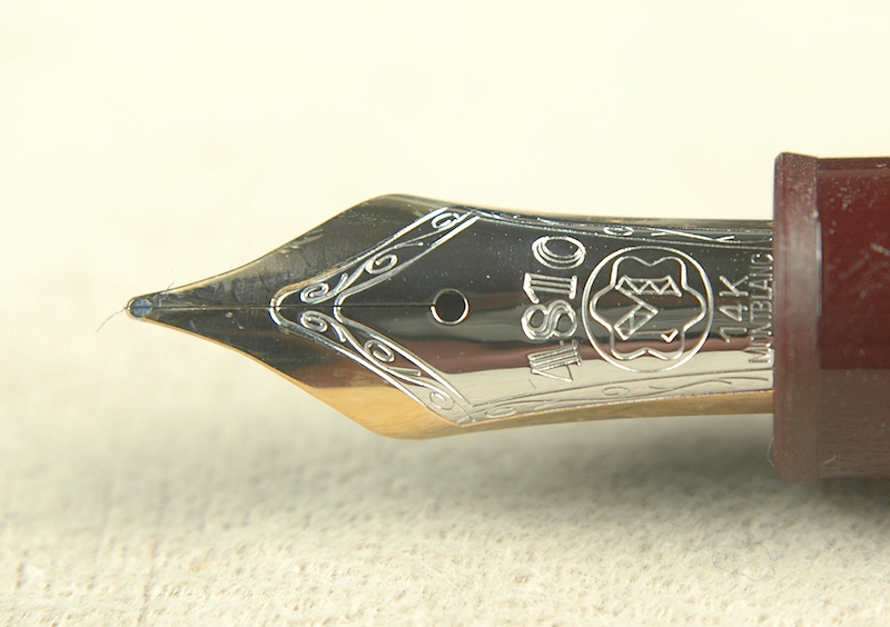 Pre-Owned Pens: 6615: Mont Blanc: 147 Traveler