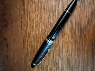 Pens and Pencils: : Mont Blanc: 146 Meisterstuck